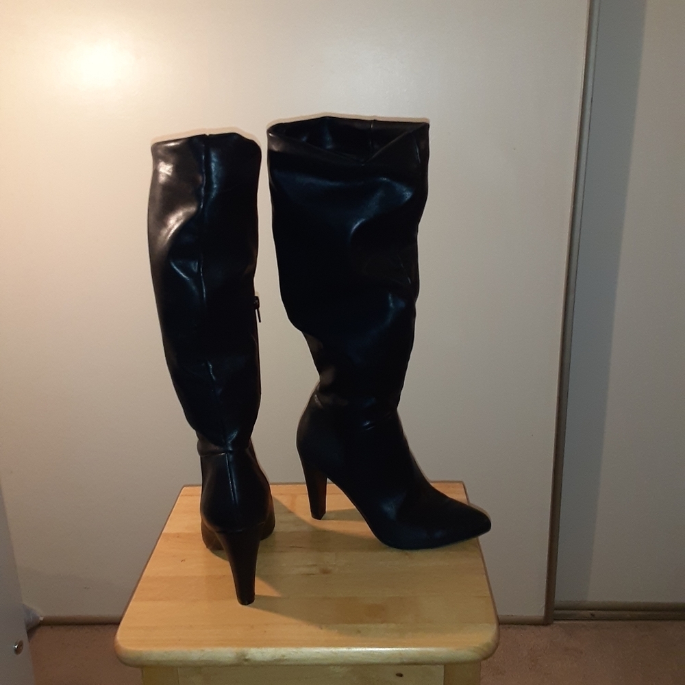 3X20. Women's Rain Boots